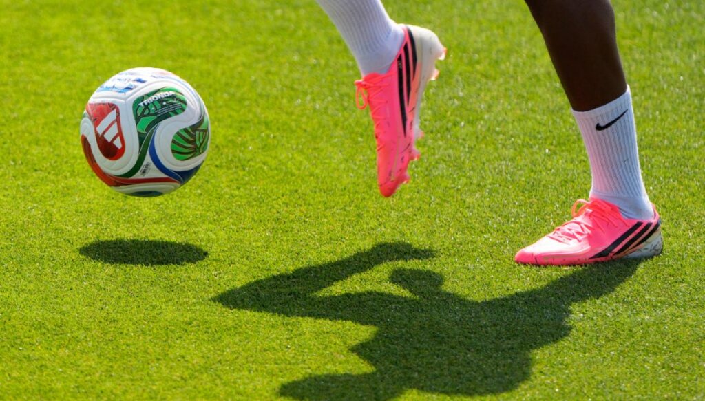 dhs-to-let-iranian-soccer-team-enter-us-two-days-before-world-cup-match