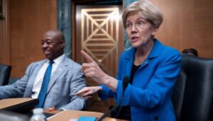 elizabeth-warren-says-republicans-‘bow-down’-to-trump