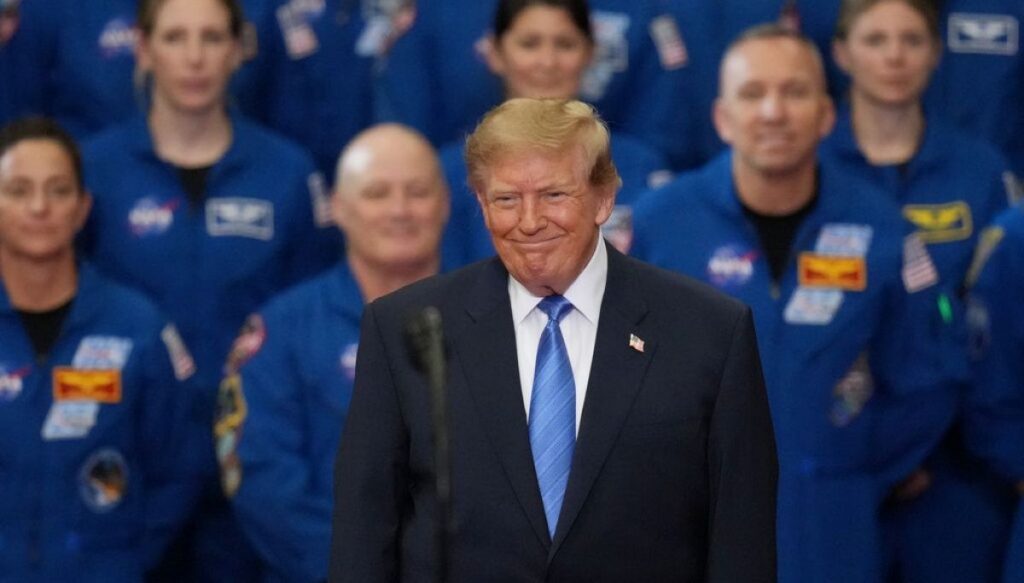 trump-signs-executive-order-creating-us-space-academy