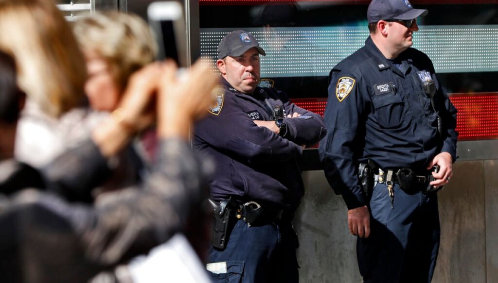 police-shoot-knife-wielding-woman-near-times-square