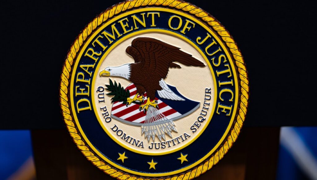 us-political-commentator-sentenced-to-two-years-in-prison-for-working-as-chinese-agent