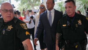 tiger-woods’s-license-suspended-for-five-years-over-dui-rollover-crash