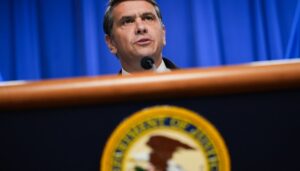 states-must-report-illegal-immigrants-or-risk-losing-welfare-funds:-doj