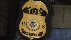 federal-prosecutors-charge-tx-ice-officer-mn-failed-to-extradite