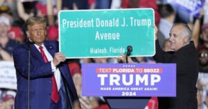 trump-says-‘nobody’s-talking’-about-third-gop-debate-with-‘birdbrain’-and-‘desanctimonious’