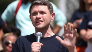 ken-paxton’s-former-‘top-cop’-endorses-james-talarico-in-texas-senate-race