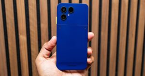 it’s-time-to-switch-to-the-smartphone-you-can-actually-fix