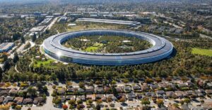 apple-event-live-blog:-here-comes-the-folding-iphone