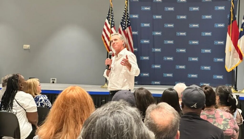 newsom-says-biden,-clinton,-and-harris-were-too-insulated