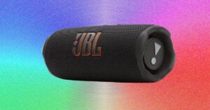 i-threw-these-bluetooth-speakers-into-bathtubs-and-sand-to-find-the-best-ones