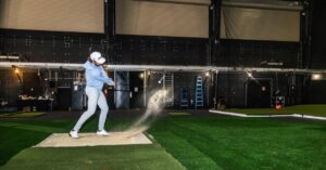 robotic-putting-greens-mixed-reality-loud-spectators.-this-is-golf?!