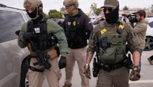 appeals-court-rejects-ice-detention-policy,-setting-up-supreme-court-review