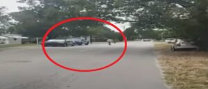 video-shows-suspects-attempting-to-lure-9-year-old-girl-into-van