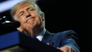 trump-says-he’ll-block-democrats-and-cut-deals-with-them-if-they-win-midterms