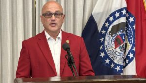 missouri-court-finds-election-official-was-in-contempt-in-legal-war-over-redistricting
