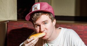 he’s-one-of-just-50-people-with-olive-garden’s-lifetime-pasta-pass.-you-choose-what-he-eats-next