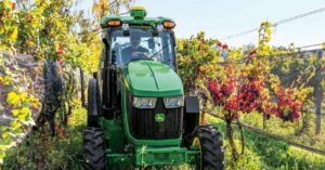 i-fixed-a-tractor-using-john-deere’s-self-repair-service.-farmers-aren’t-sold-on-it