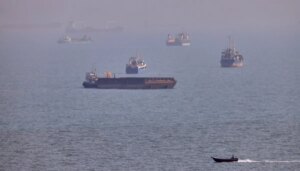 one-dead-after-iranian-cargo-ship-struck-in-strait-of-hormuz,-tehran-says