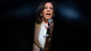 kamala-harris-urges-voter-registration-to-make-midterm-elections-‘too-big-to-rig’