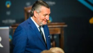 ted-cruz-stakes-out-a-middle-ground-on-ai-compared-to-trump-and-vance