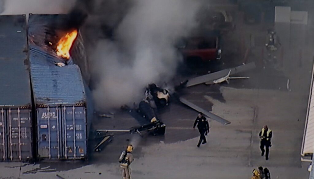 three-killed-as-news-helicopter-crashes-in-los-angeles