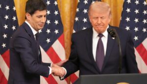 trump-rips-‘hostile’-fed-board-after-interest-rate-hike-but-defends-warsh