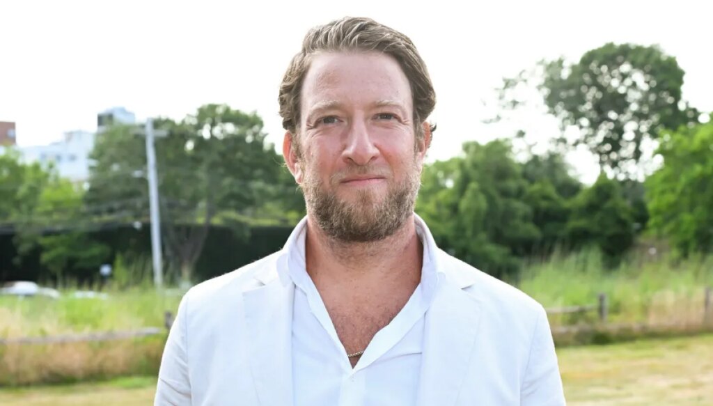 portnoy-defends-kraft-over-macklemore-expulsion:-‘he-owns-the-stadium’