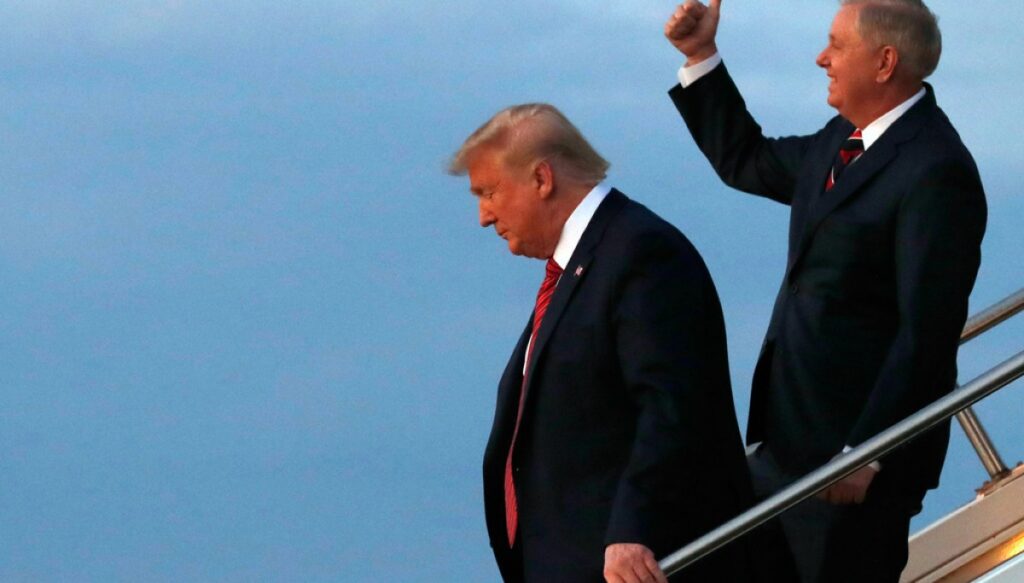 trump-signs-russia-sanctions-bill-named-after-lindsey-graham
