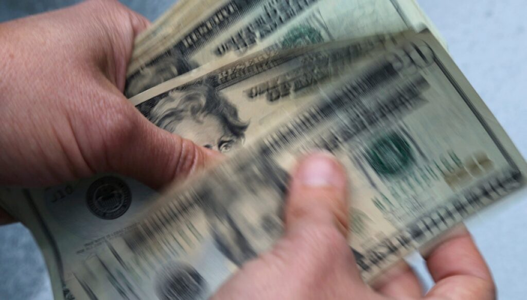 october-supplemental-security-income-worth-up-to-$994-goes-out-in-11-days