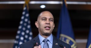 house-democrats-accuse-gop-of-orchestrating-shutdown-in-exchange-for-‘extreme’-demands