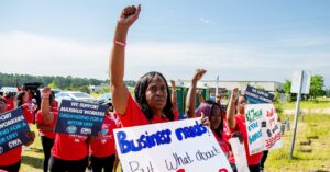 obamacare-call-center-staff-strike-over-steep-health-care-costs-and-scarce-bathroom-breaks