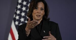 kamala-harris-jokes-she’s-‘got-the-vocabulary’-during-speech-on-apprenticeship-week