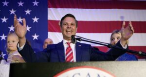 iowa-democrat-launches-bid-for-zach-nunn’s-seat-in-vulnerable-district