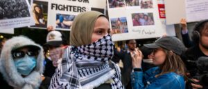 ‘moral-cowardice-…-beyond-repair’:-jewish-billionaire-quits-columbia-board-over-‘pro-hamas’-protests
