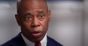 fbi-seizes-nyc-mayor-eric-adams’-cellphones,-ipad-|-the-gateway-pundit-|-by-cristina-laila