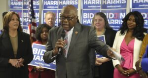 clyburn-slams-‘maga-leaning-supreme-court’-for-killing-black-voter-support-for-biden