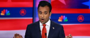 exclusive:-vivek-ramaswamy-seeks-to-capitalize-off-of-nikki-haley-insult-with-new-merchandise