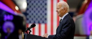 fact-check:-joe-biden-repeats-false-story-about-deceased-amtrak-conductor