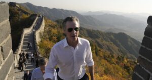 newsom’s-moves-for-the-white-house-made-easier-by-‘freedom’-of-being-outside-biden’s-camp
