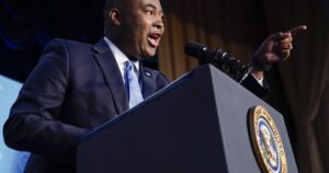 dnc-chairman-takes-aim-at-rnc-counterpart-over-trump’s-‘vermin’-comment