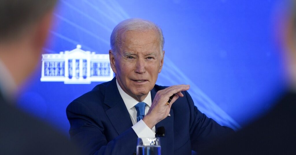 democrats-worry-biden-has-a-‘huge-problem’-losing-black-voters-heading-into-2024