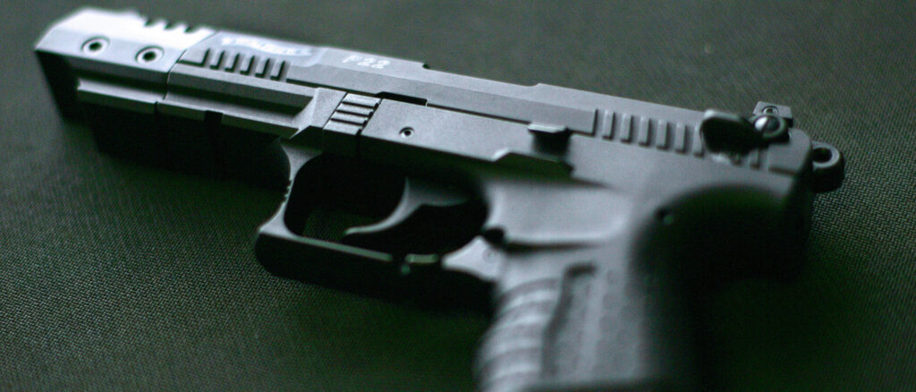 legally-armed-female-bystander-defends-man-allegedly-shot-in-face-by-attacker
