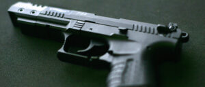 legally-armed-female-bystander-defends-man-allegedly-shot-in-face-by-attacker