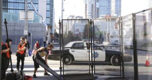 czech-news-crew-covering-apec-robbed-outside-san-francisco-bookstore