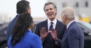 newsom-greets-xi-at-san-francisco-airport-before-critical-biden-meeting