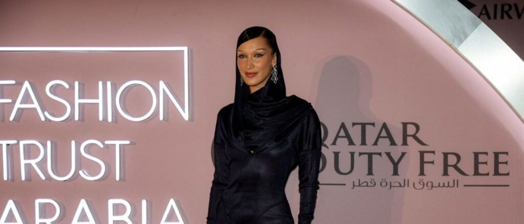 fact-check:-no,-dior-did-not-replace-bella-hadid-with-israeli-model-for-showing-palestine-support