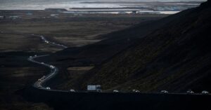 the-mystery-of-iceland’s-non-erupting-volcano
