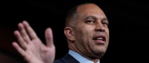 hakeem-jeffries-commits-to-defending-anti-israel-dem-incumbents-facing-primary-challengers