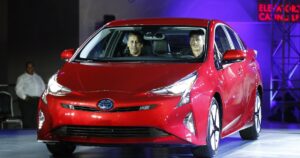toyota-to-recycle-old-prius-batteries-into-new-ones