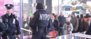 report:-police-say-15-year-old-riding-scooter-stabbed-in-times-square
